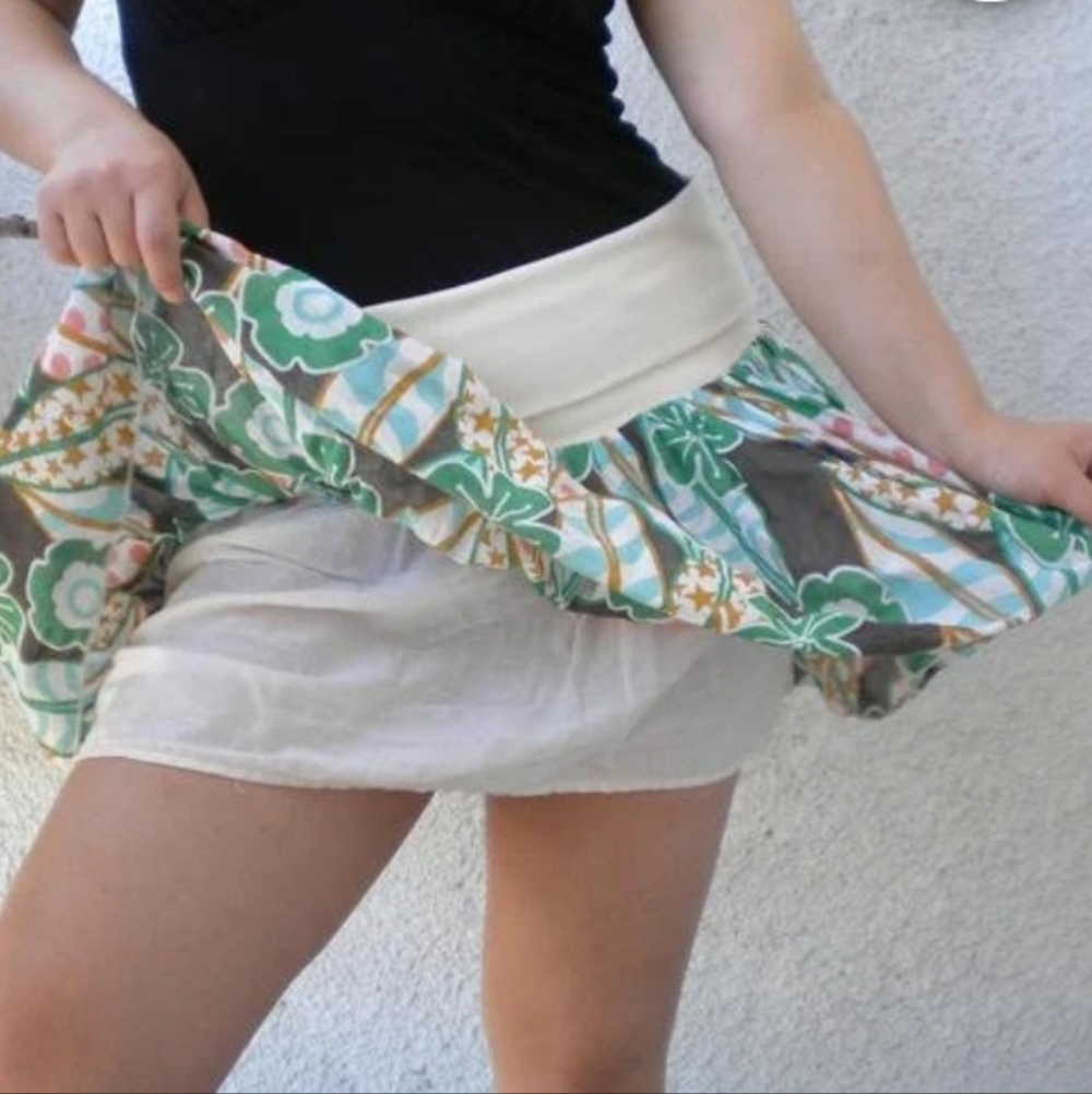 H&M Green Floral Print Ruffle Women's Pull-On Mini Skirt Size 8